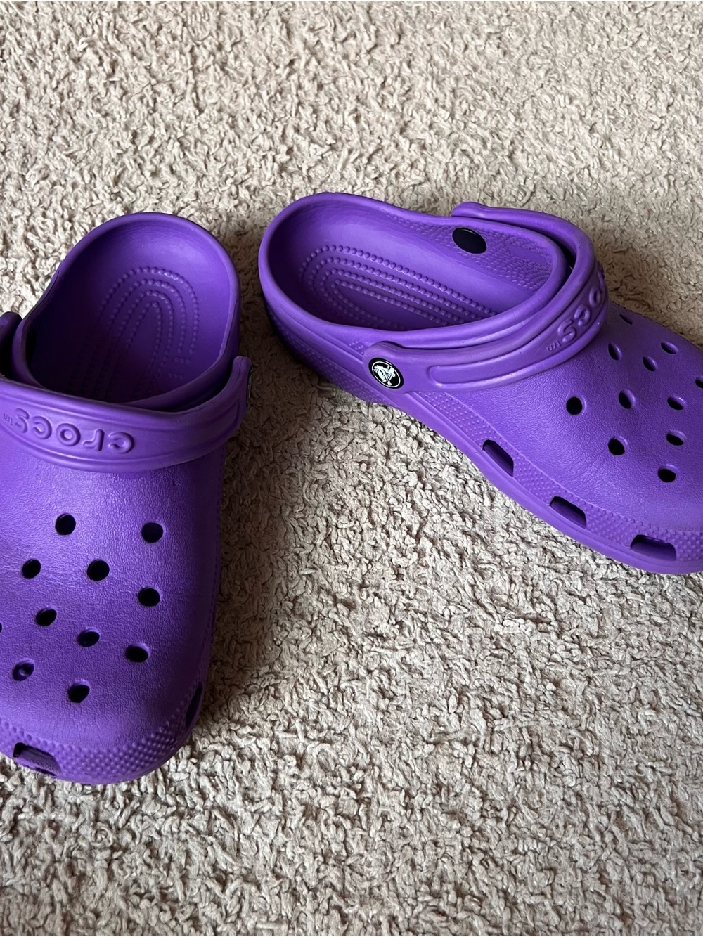 CROCS Classic Clog Bright Purple Size 4M 6W